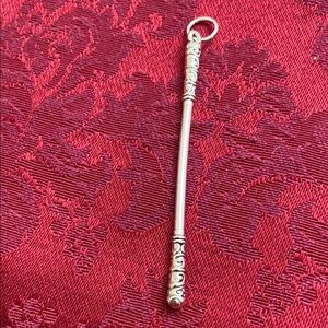 5/$10❤️❤️❤️NEW Tibetan Silver Fancy Batton Club Pendant